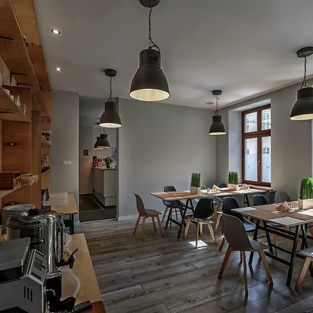 Aurora Aparthotel 3*