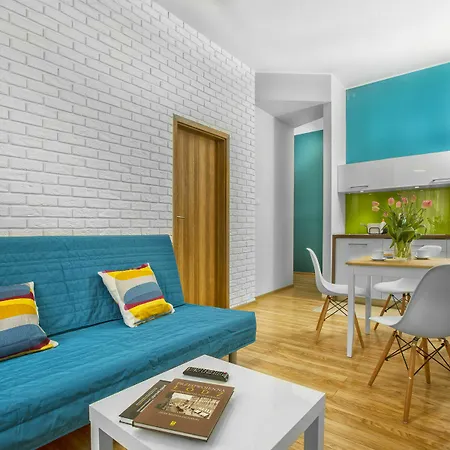 Aparthotel Aurora 3*