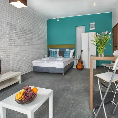 Aurora Aparthotel 3*