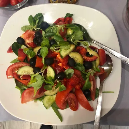 Aurora 아파트호텔 우치